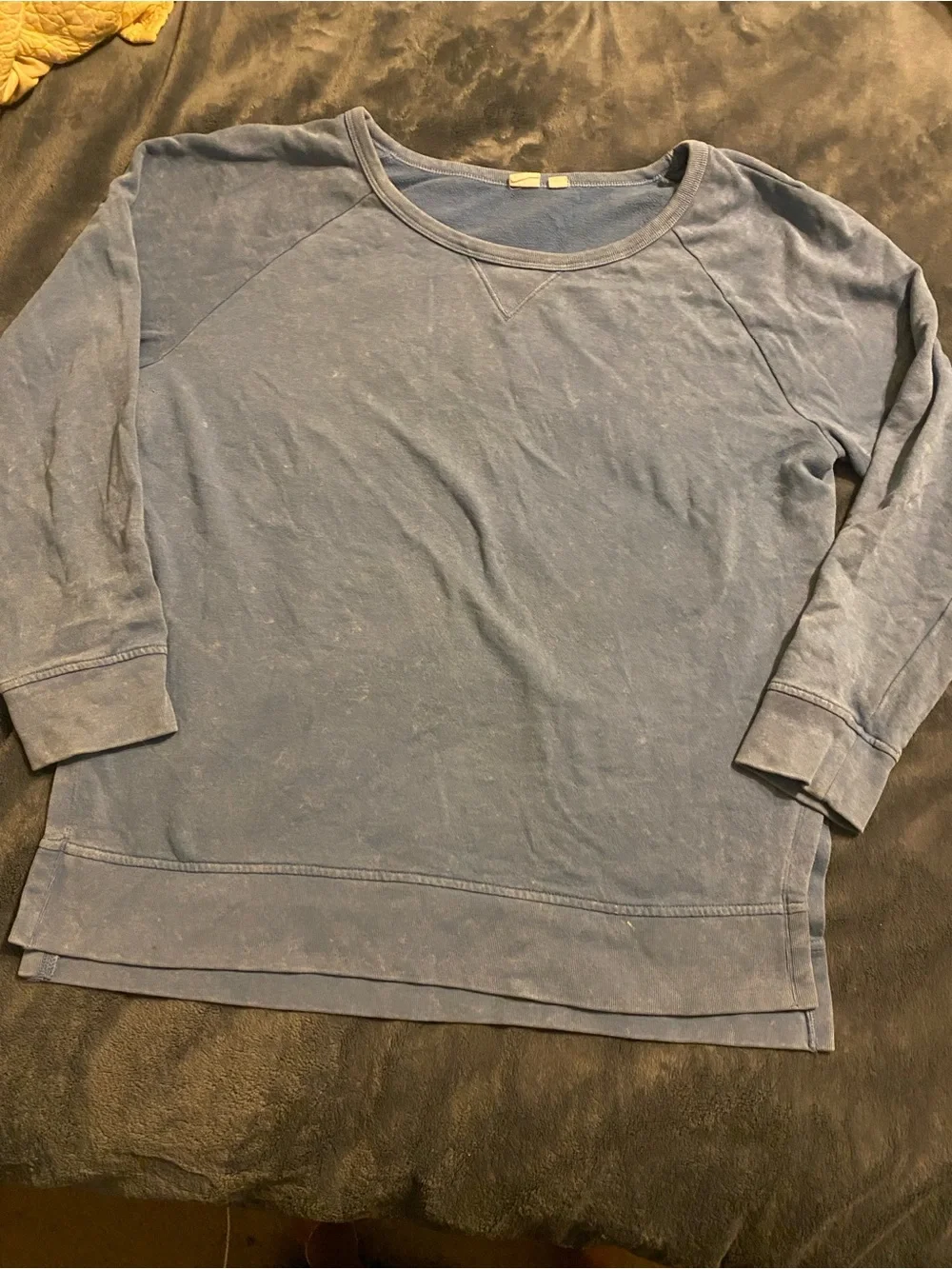 Women’s Blue Long-Sleeve Gap Pullover Top